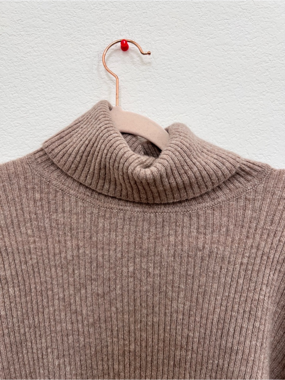 Reformation Brown Cashmere Cropped Turtleneck Sweater Women's Medium - Picture 3 of 8
